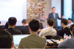 従業員への説明会